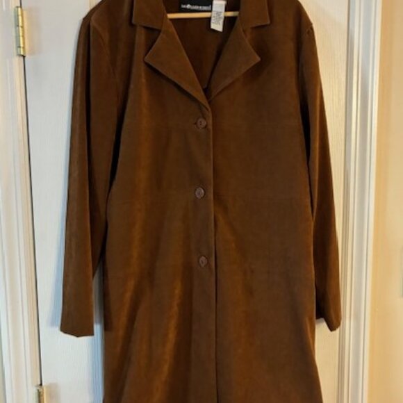 Sag Harbor Women's Brown Faux Suede Long Unlined Button Jacket Coat Size 16 - Picture 1 of 10